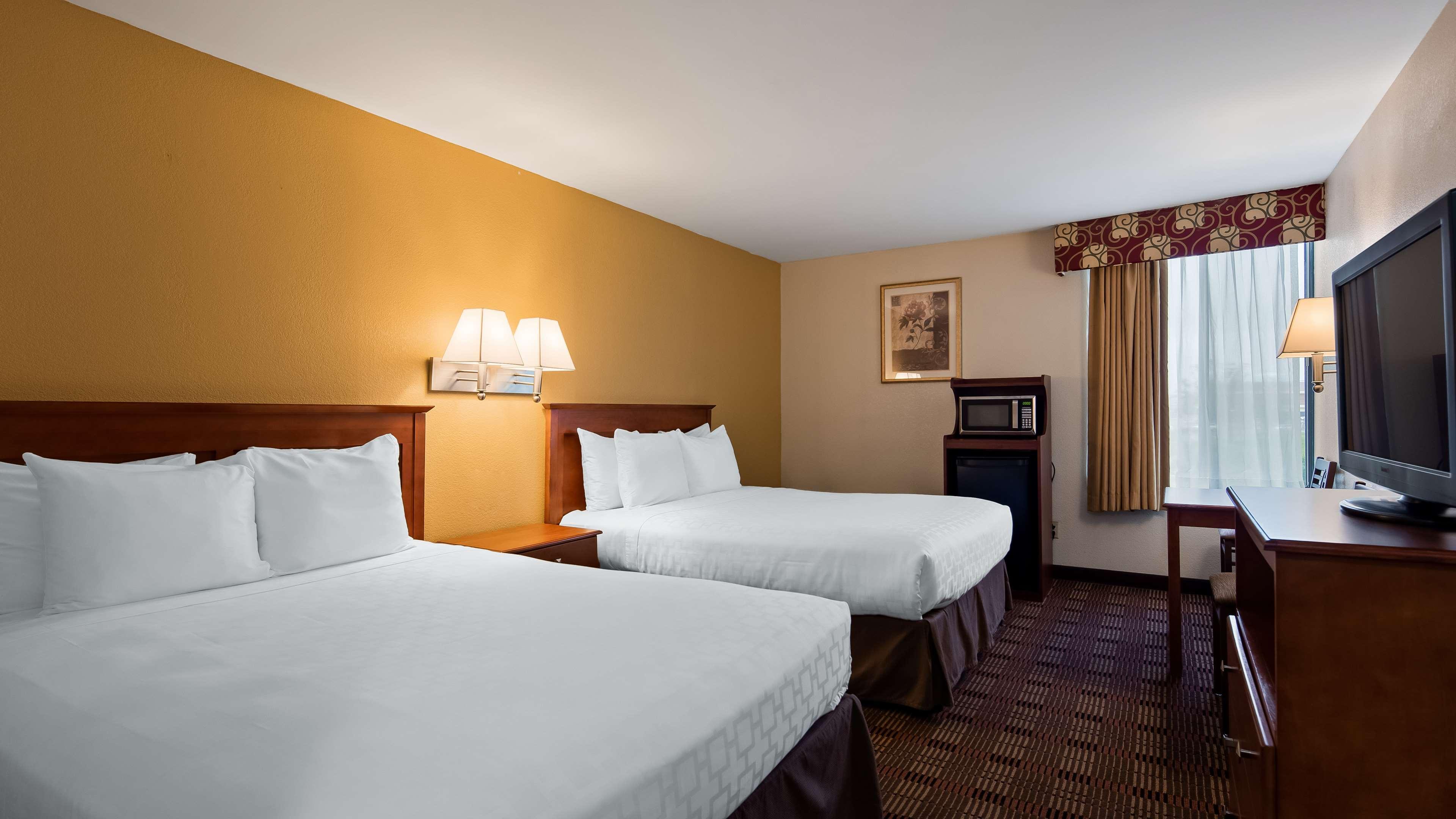 Surestay Hotel By Best Western East Brunswick Exteriör bild